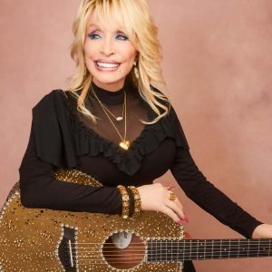 Dolly Parton x Kendra Scott Vintage Gold Statement Chain Bracelet - view 2