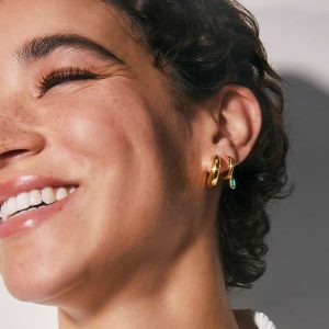 Small Bold Tube Hoop Earrings in 18k Gold Vermeil - view 2