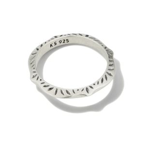 Sophee Band Ring in Oxidized Sterling Silver
